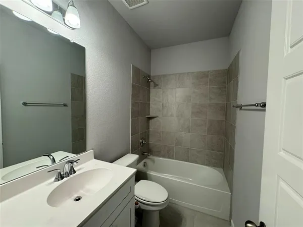 $2,800 | 4945 Carmel Valley Drive, Fort Worth, TX 76244