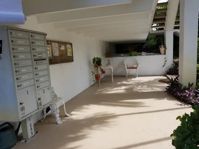 $129,000 | 4056 Lake Osborne Drive, Unit 15, Lake Worth, FL 33461