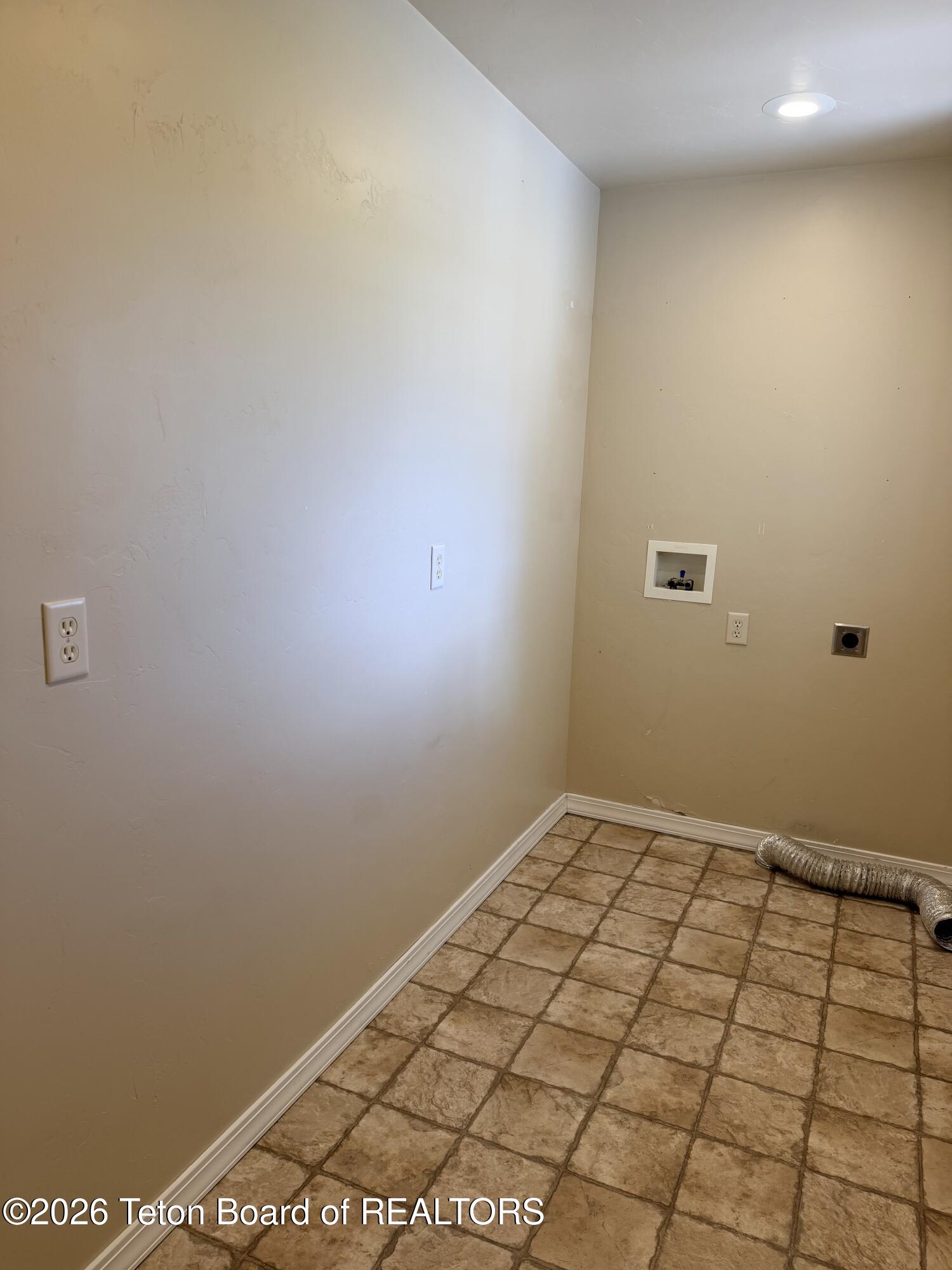7 Water Tank Road Thayne, WY 83127 - Photo 17 of 22 Laundry