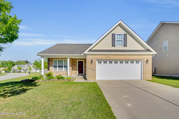 $2,325 | 201 Quincy Court, New Bern, NC 28560