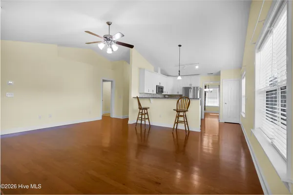 $2,325 | 201 Quincy Court, New Bern, NC 28560
