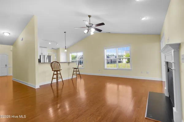 $2,325 | 201 Quincy Court, New Bern, NC 28560