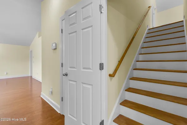 $2,325 | 201 Quincy Court, New Bern, NC 28560