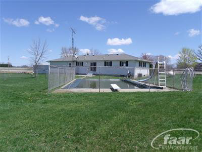 5050 South State Road Durand, MI 48429 - Photo 3 of 16 20192274-2.JPG