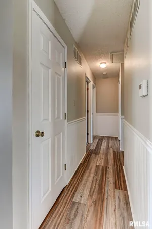 $174,900 | 624 North Pine Street, Taylorville, IL 62568