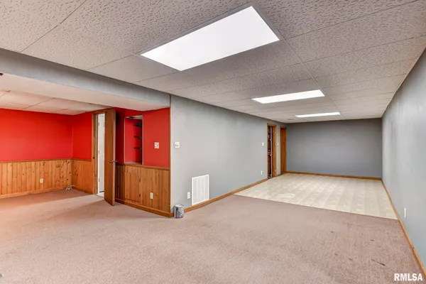 $174,900 | 624 North Pine Street, Taylorville, IL 62568