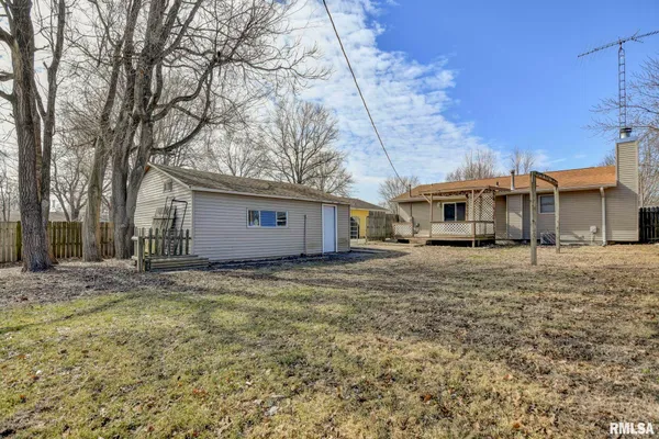 $174,900 | 624 North Pine Street, Taylorville, IL 62568