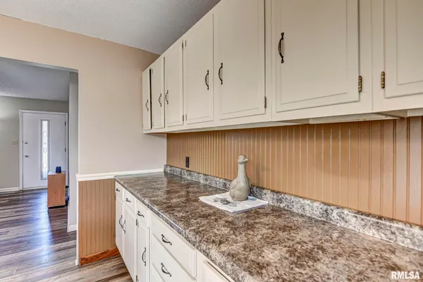 $174,900 | 624 North Pine Street, Taylorville, IL 62568