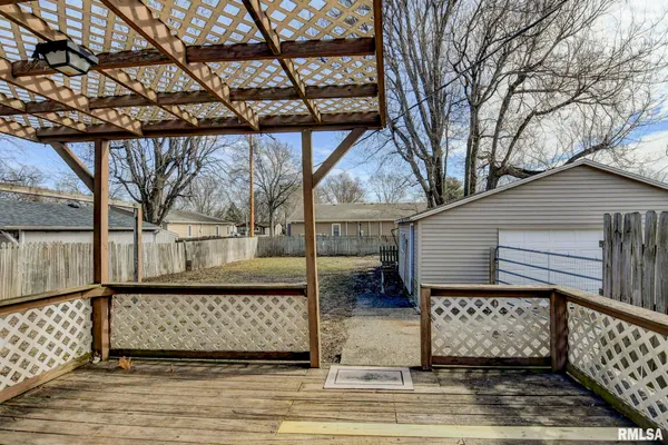 $174,900 | 624 North Pine Street, Taylorville, IL 62568