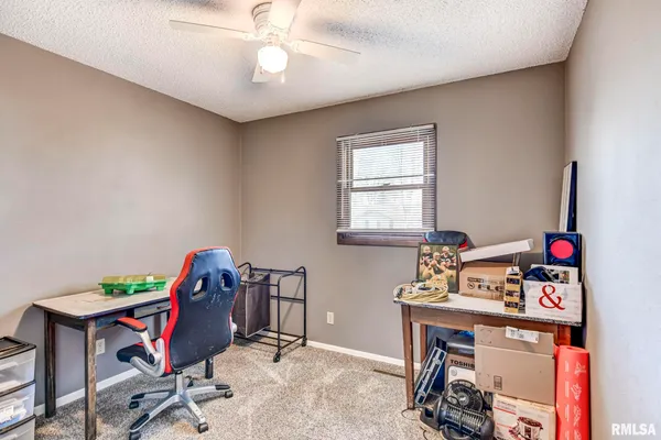 $174,900 | 624 North Pine Street, Taylorville, IL 62568