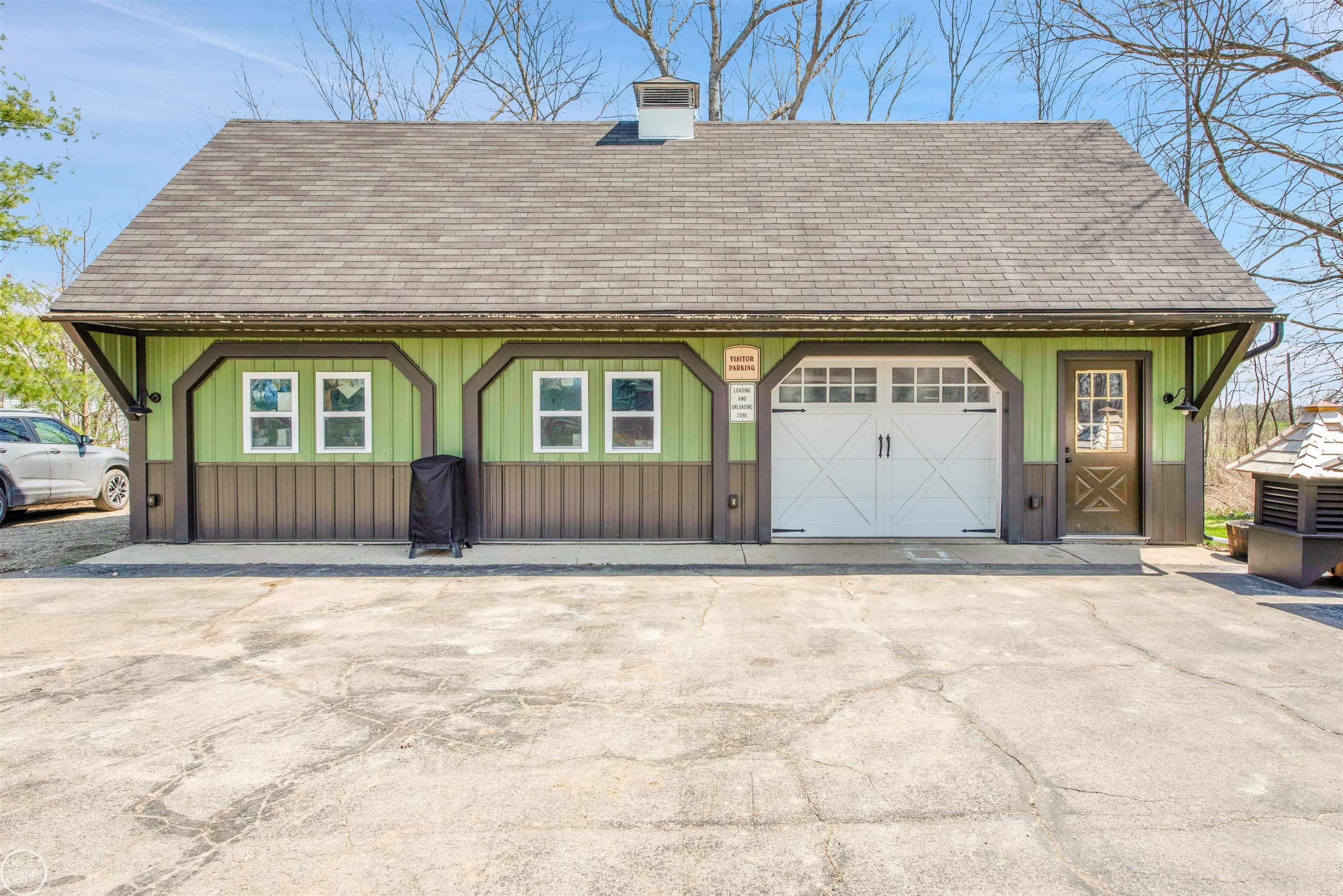 12245 Gilbert Road Memphis, MI 48041 - Photo 8 of 59 50172616-461f8046-6be8-4f88-a6ac-1f5bf934a63f.JPG