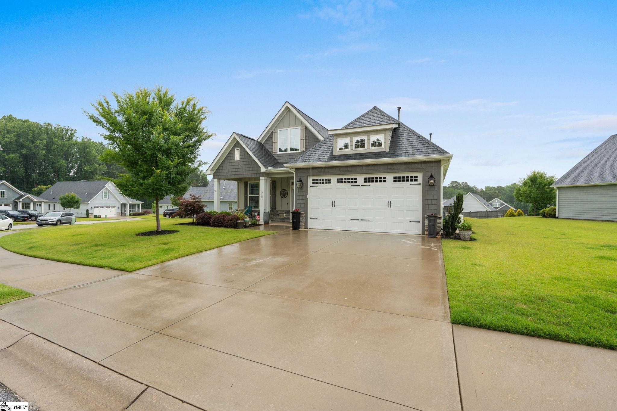 313 Maple Springs Drive Greer, SC 29651 - Photo 2 of 19