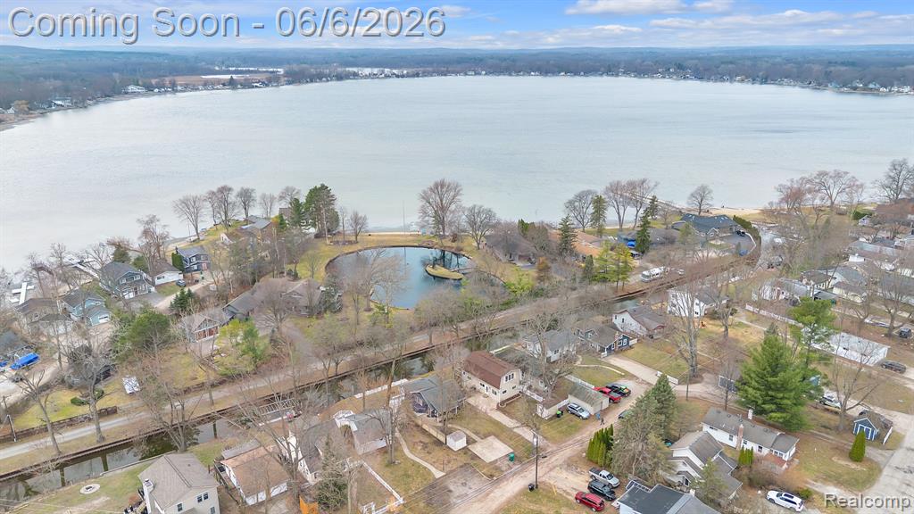 9473 Huron Street Pinckney, MI 48169 - Photo 4 of 37