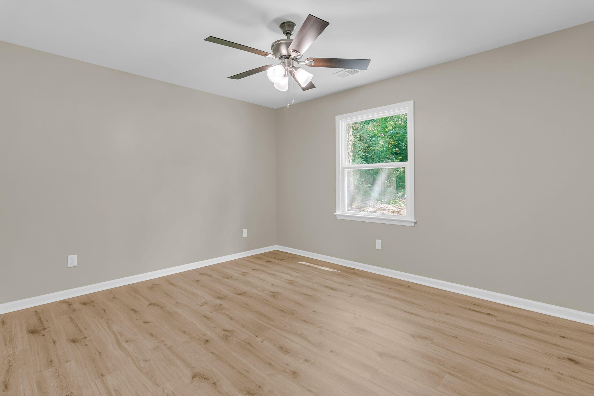 109 Halcyon Road Summerville, SC 29483 - Photo 29 of 45