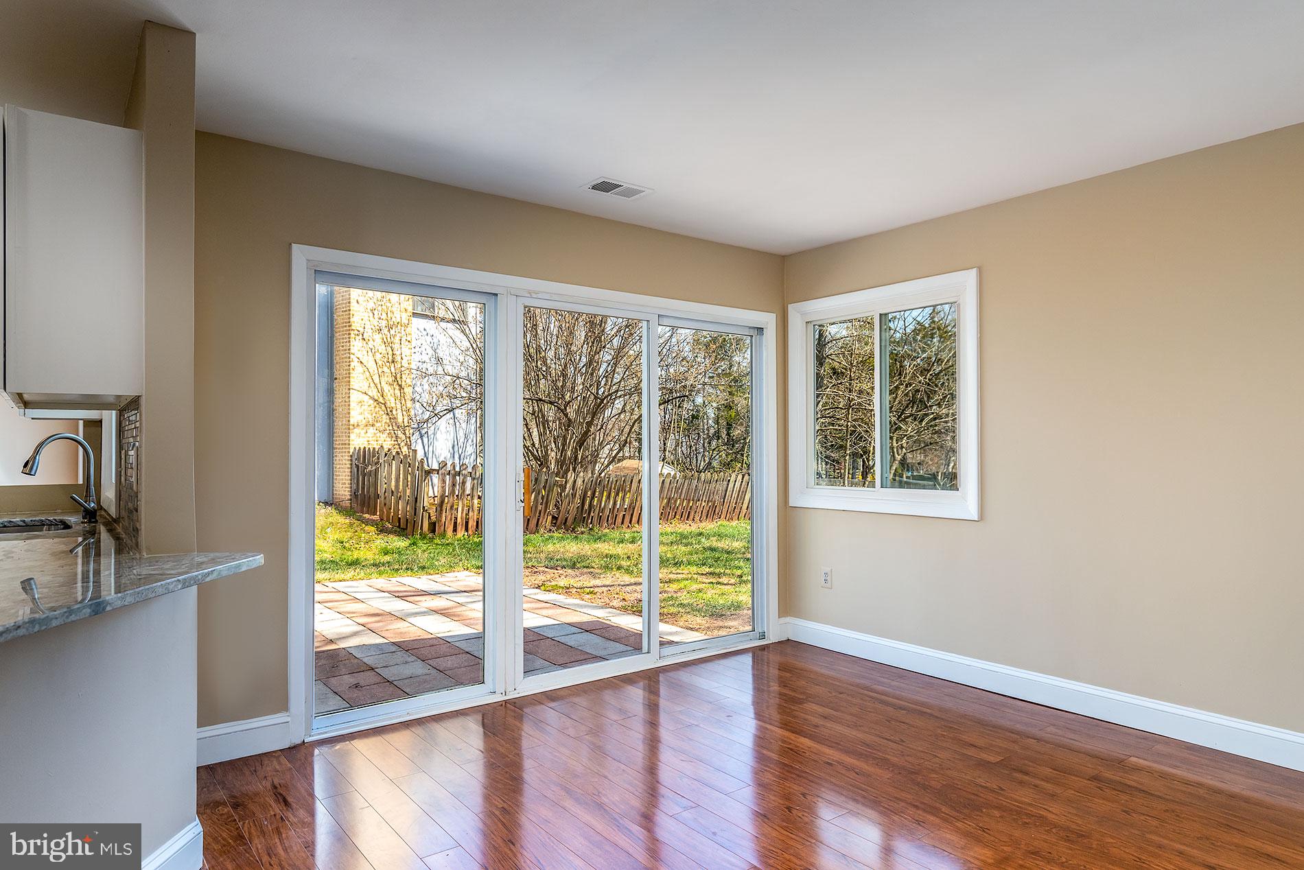 114 South Fox Road Sterling, VA 20164 - Photo 16 of 30 FAMILY ROOM ADJACENT TO KITCHEN