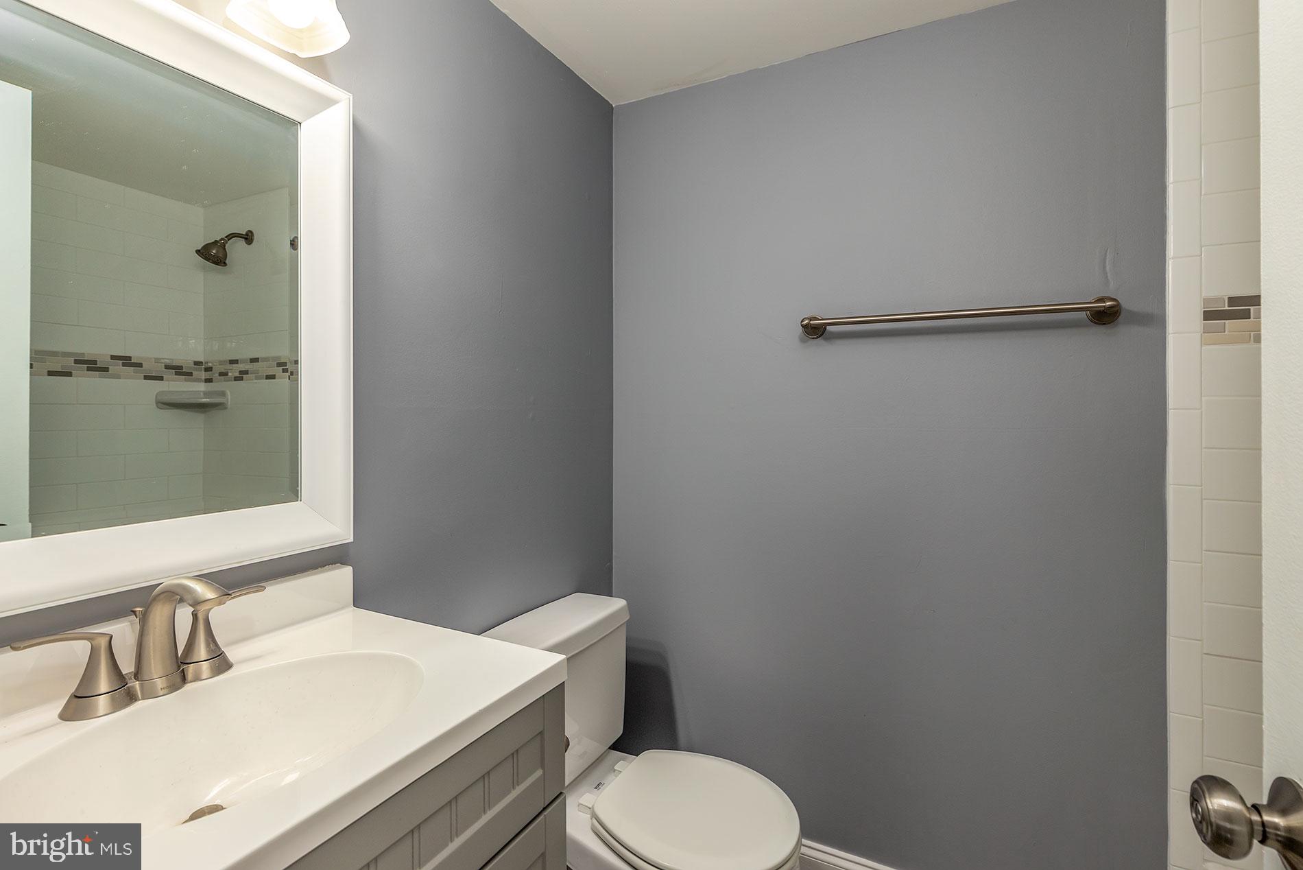 114 South Fox Road Sterling, VA 20164 - Photo 20 of 30 ALL-NEW HALL BATH
