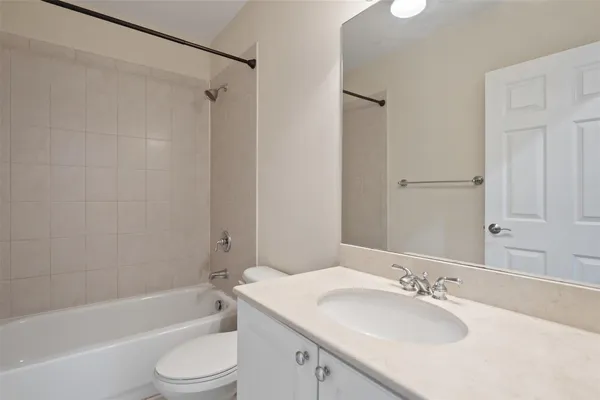 $3,200 | 6094 Live Oak Court, Unit B, Tamarac, FL 33319