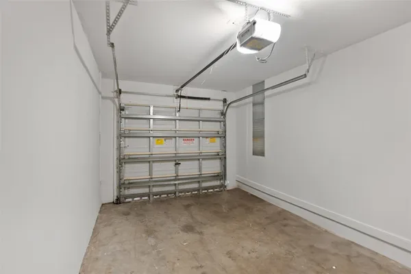 $3,200 | 6094 Live Oak Court, Unit B, Tamarac, FL 33319