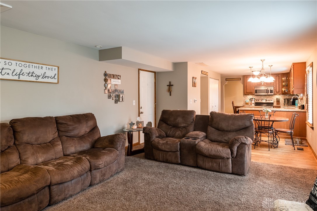 5759 Waynegate Road Huber Heights, OH 45424 - Photo 20 of 56