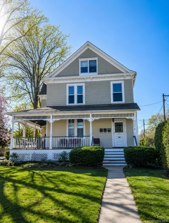 $3,200 | 43 West Neck Road, Unit 1, Huntington, NY 11743