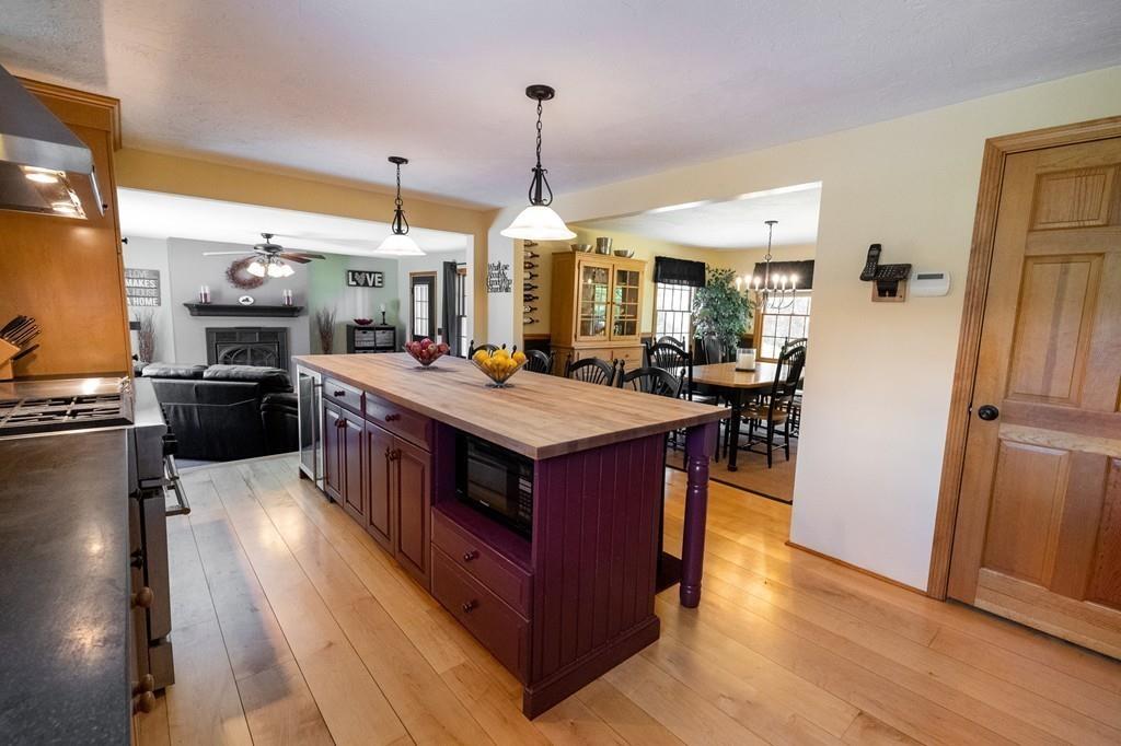 17 Town Farm Road Sutton, MA 01590 - Photo 7 of 42