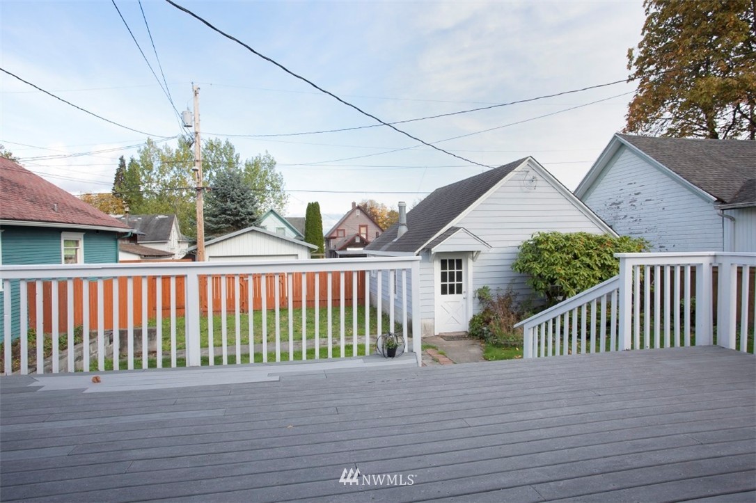 2411 Rockefeller Avenue Everett, WA 98201 - Photo 11 of 13