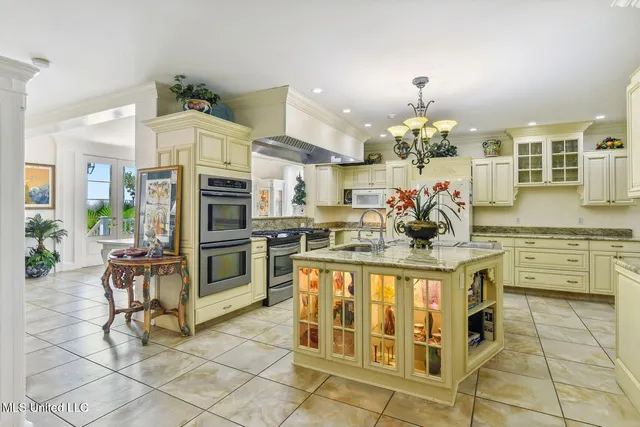 $2,350,000 | 120 West Scenic Drive, Pass Christian, MS 39571