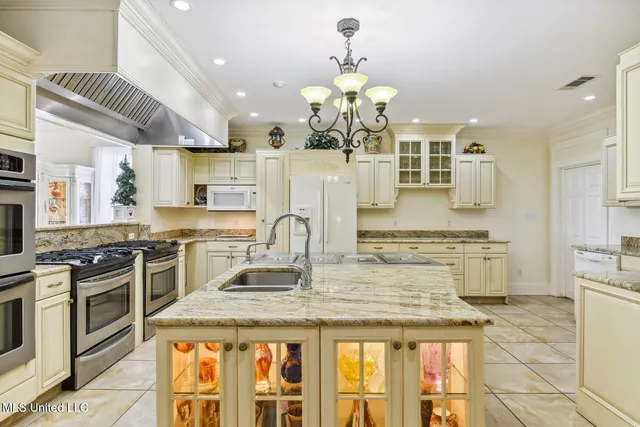 $2,350,000 | 120 West Scenic Drive, Pass Christian, MS 39571