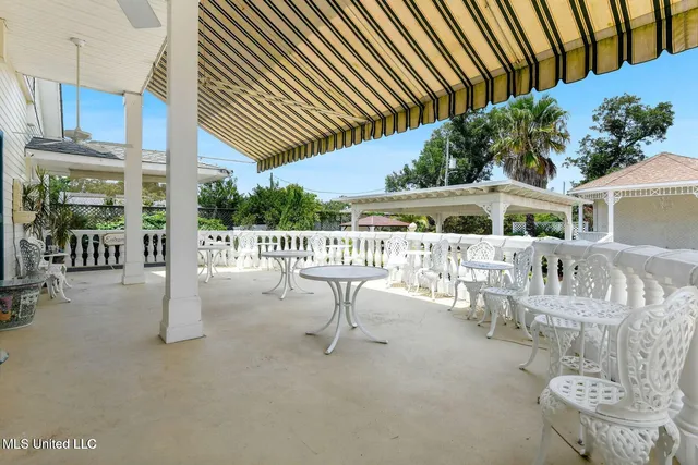 $2,350,000 | 120 West Scenic Drive, Pass Christian, MS 39571