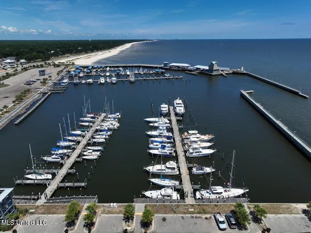 $2,350,000 | 120 West Scenic Drive, Pass Christian, MS 39571