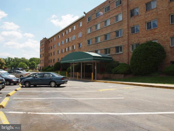 5111 8th Road South, Unit 412 Arlington, VA 22204 - Photo 1 of 10 Exterior (Front)