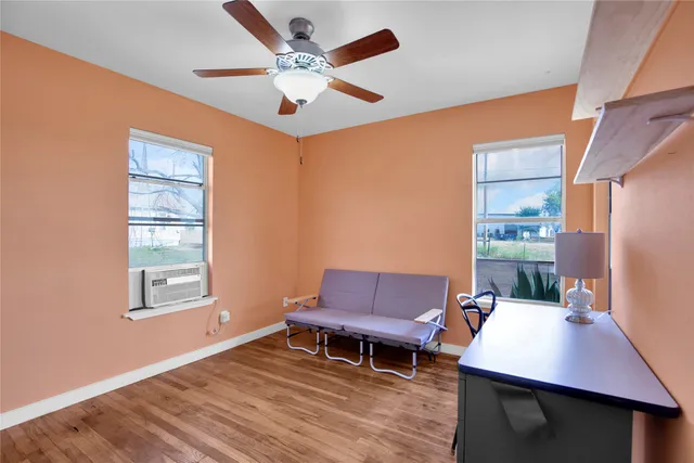 $675,000 | 1607 East 4th Street, Taylor, TX 76574