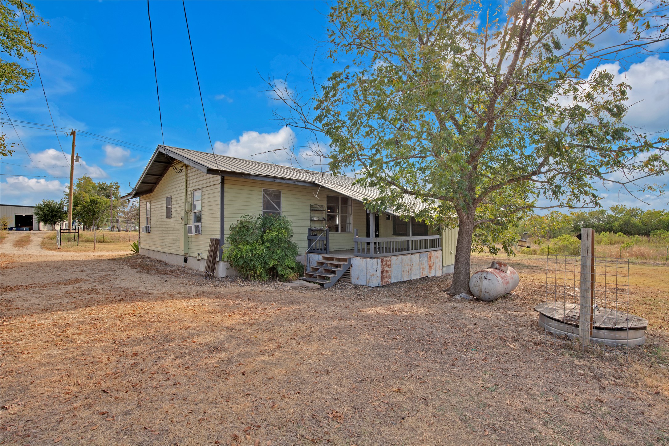 1607 East 4th Street Taylor, TX 76574 - Photo 27 of 32