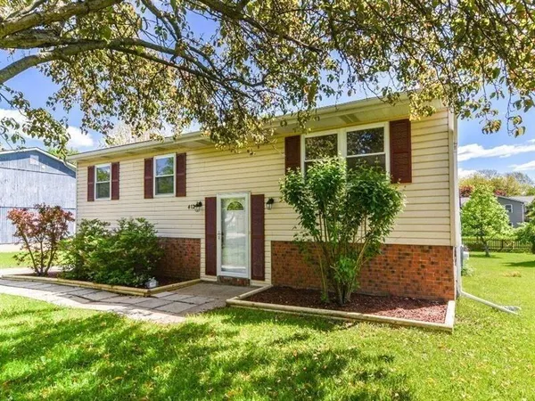 $2,000 | 412 Mary Street, Cranberry Township, PA 16066