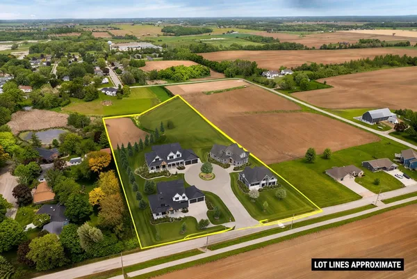 $230,000 | East National Avenue, Brillion, WI 54110