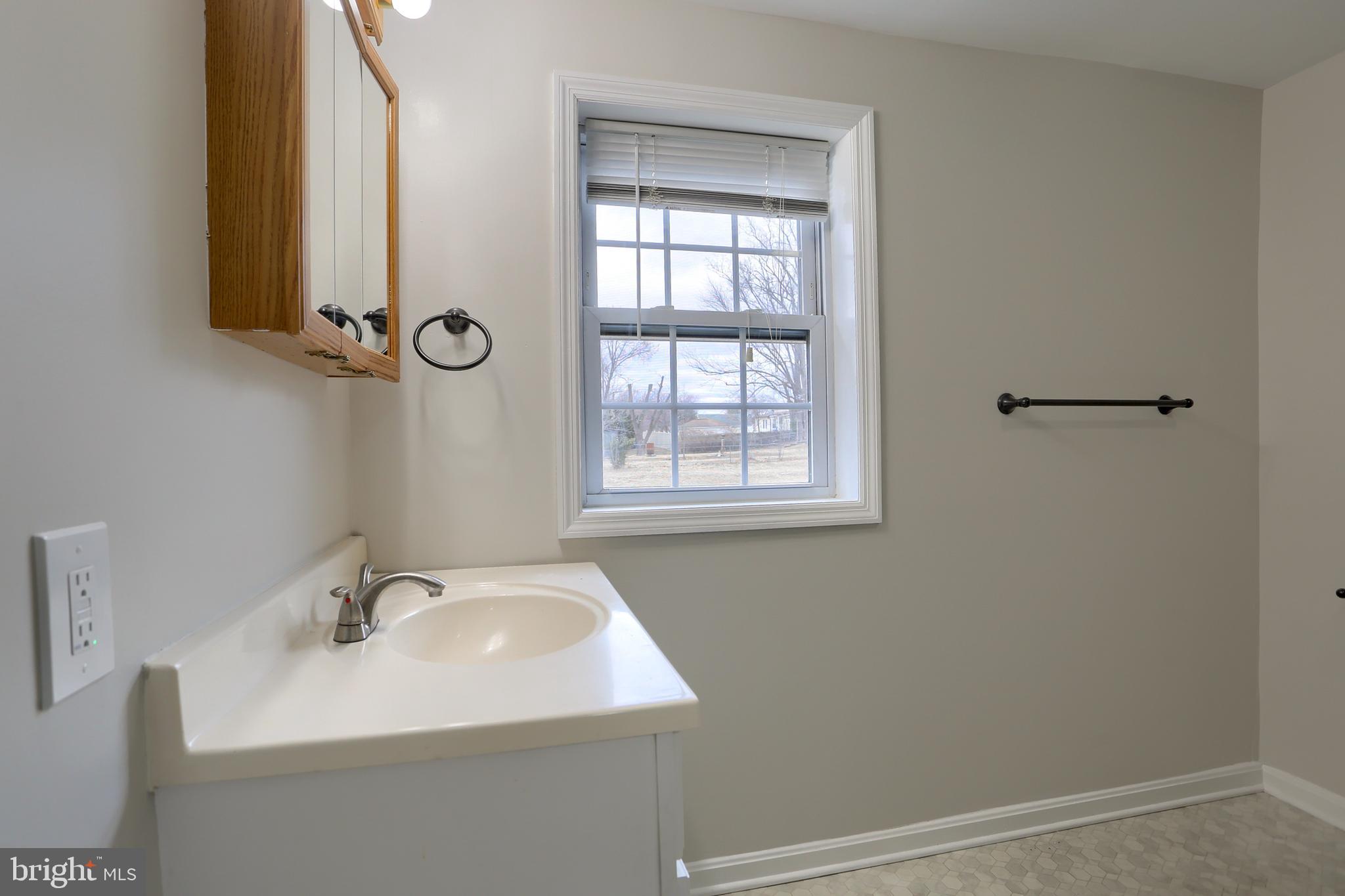 1907 Spring Road Carlisle, PA 17013 - Photo 15 of 24 Gallery Image 15