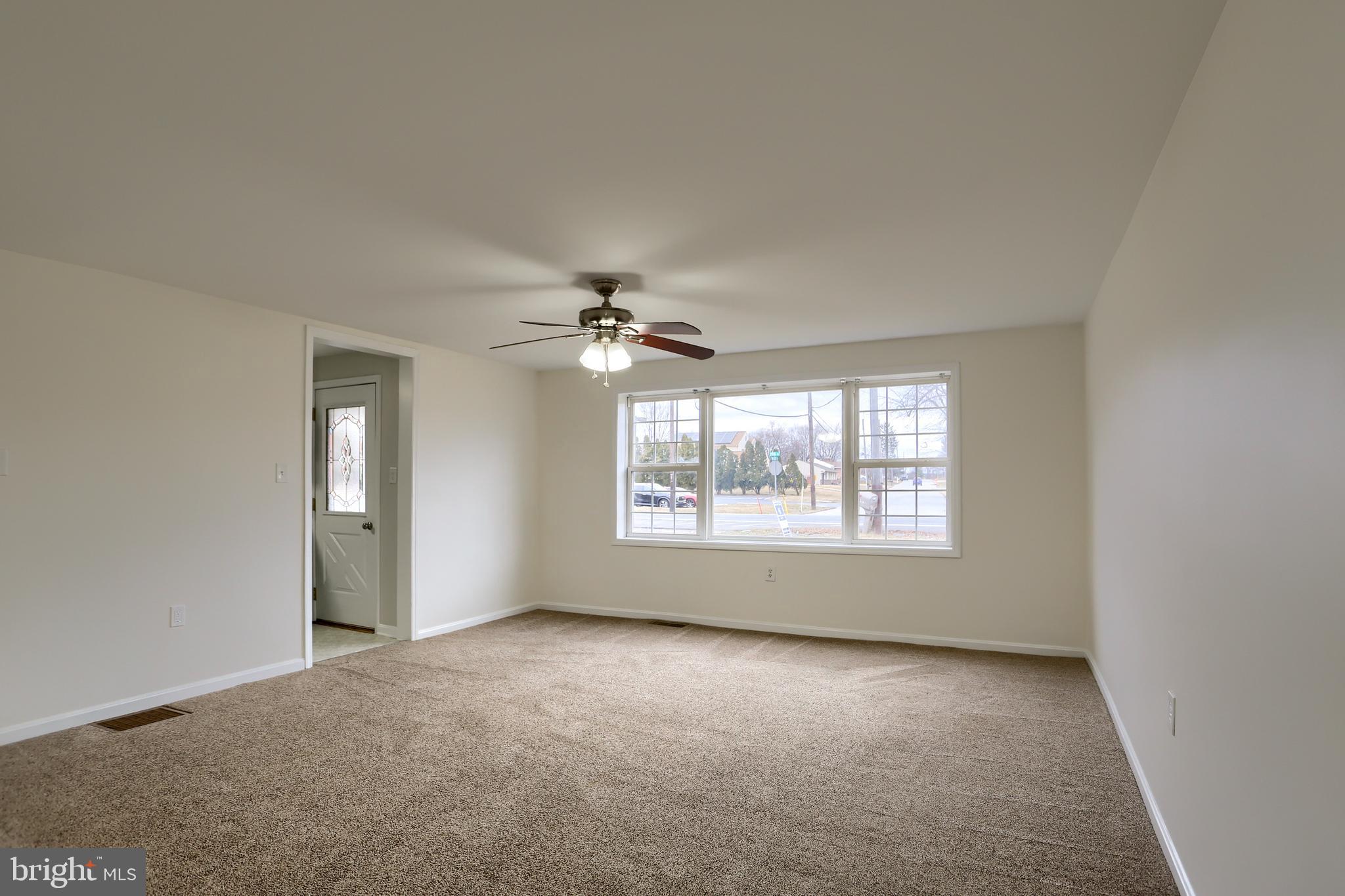 1907 Spring Road Carlisle, PA 17013 - Photo 6 of 24 Gallery Image 6