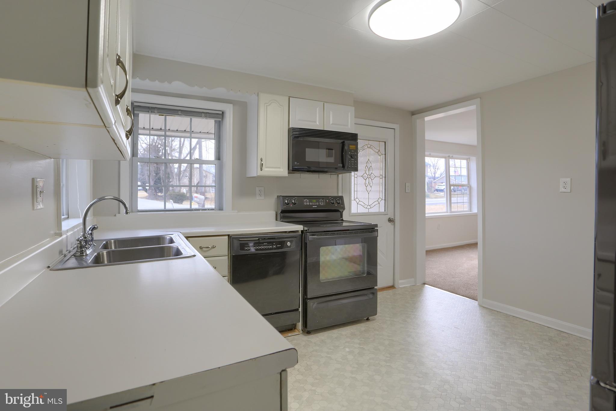1907 Spring Road Carlisle, PA 17013 - Photo 9 of 24 Gallery Image 9