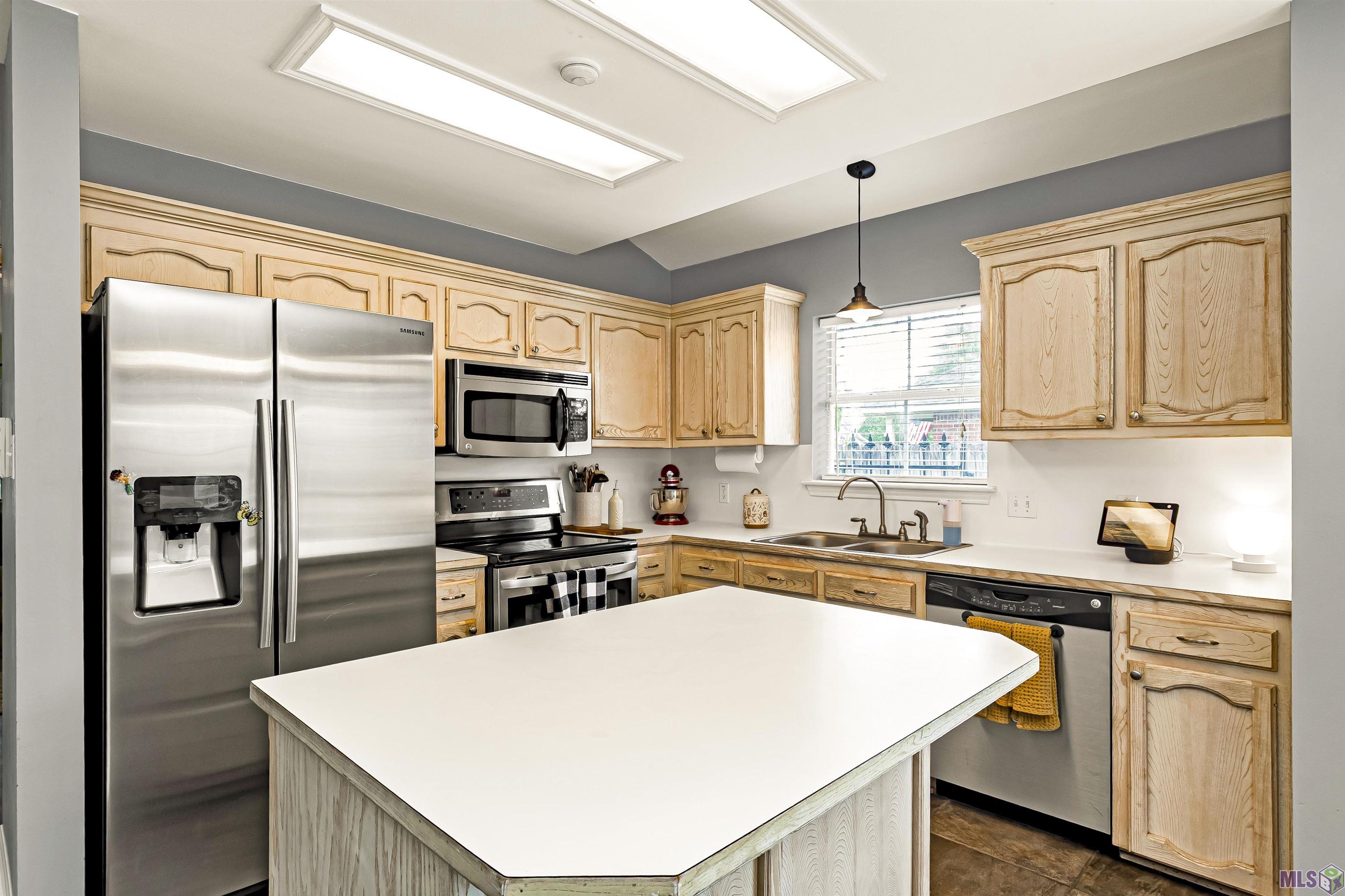 7635 Recorder Drive Baton Rouge, LA 70817 - Photo 7 of 26 Gallery Image 7