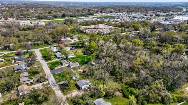 $350,000 | 2100-2105 South Ellison Way, Independence, MO 64050