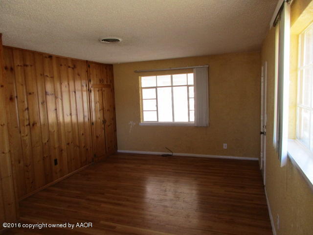 2807 Royal Road Amarillo, TX 79106 - Photo 2 of 8 Liv