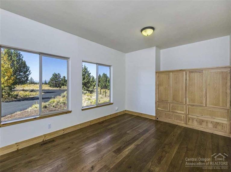 60380 Sun Ridge Bend, OR 97702 - Photo 13 of 25 Additional Photo