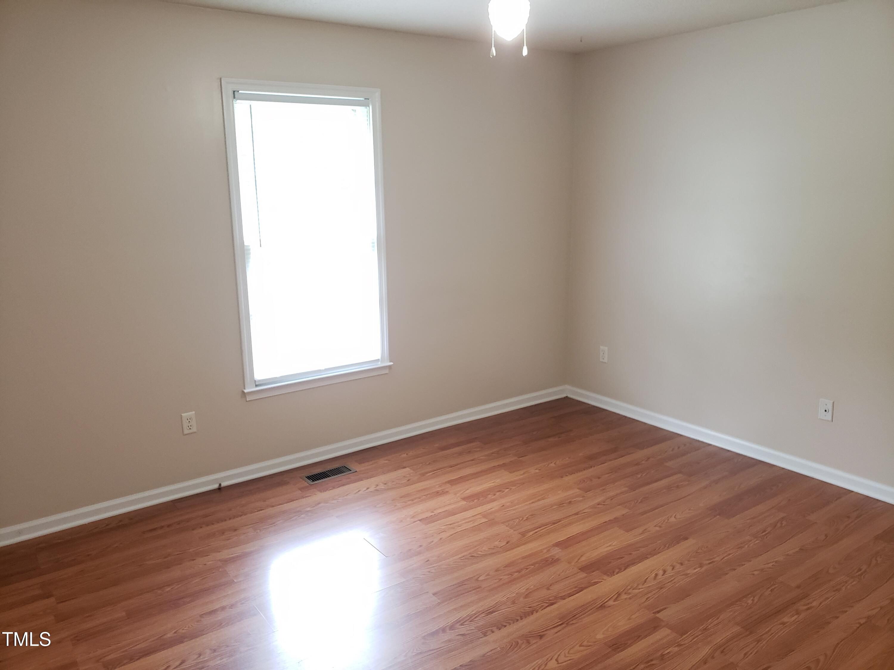 1280 Powhatan Road Clayton, NC 27527 - Photo 7 of 12 1280 Powhatan Listing Photots 9