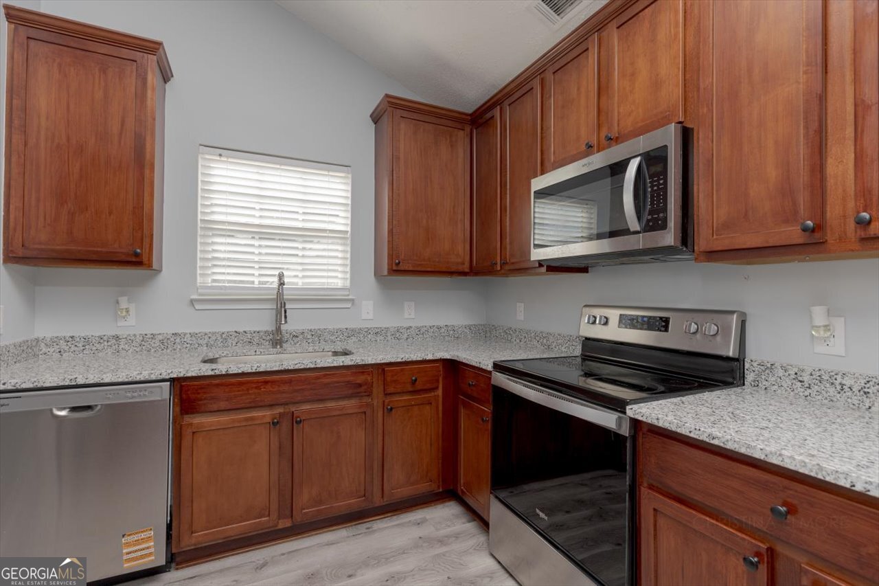 105 Browning Point Byron, GA 31008 - Photo 17 of 50