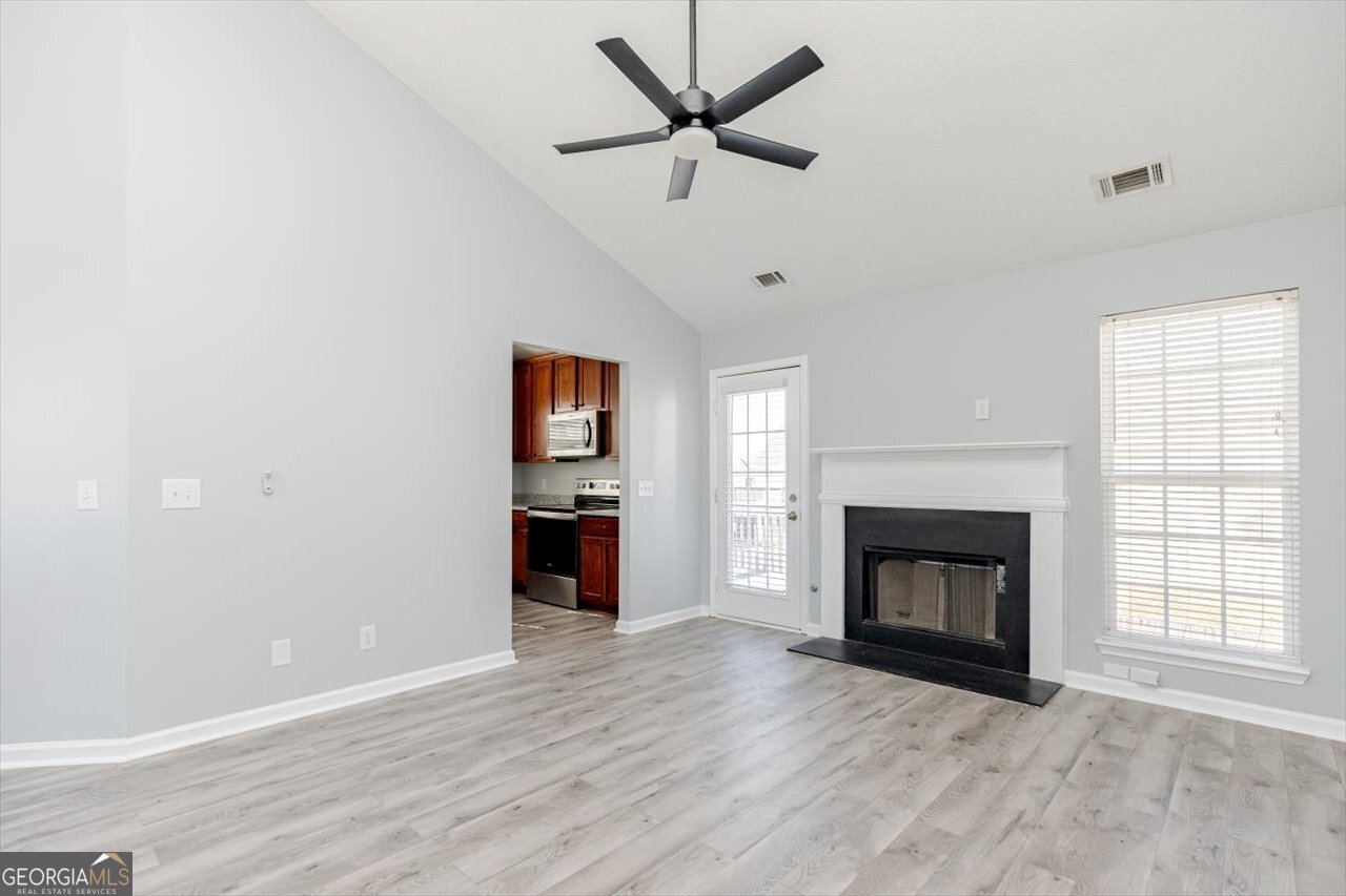 105 Browning Point Byron, GA 31008 - Photo 7 of 50