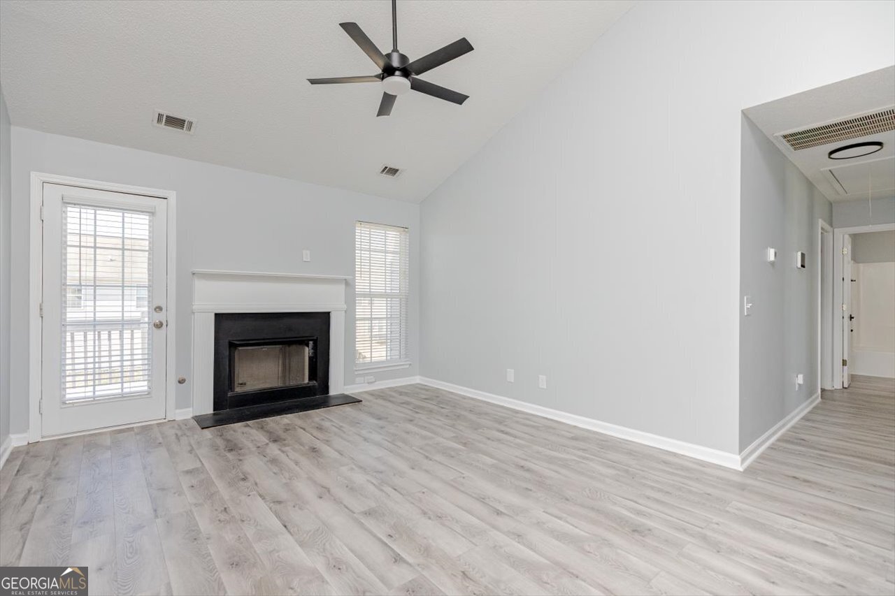 105 Browning Point Byron, GA 31008 - Photo 8 of 50