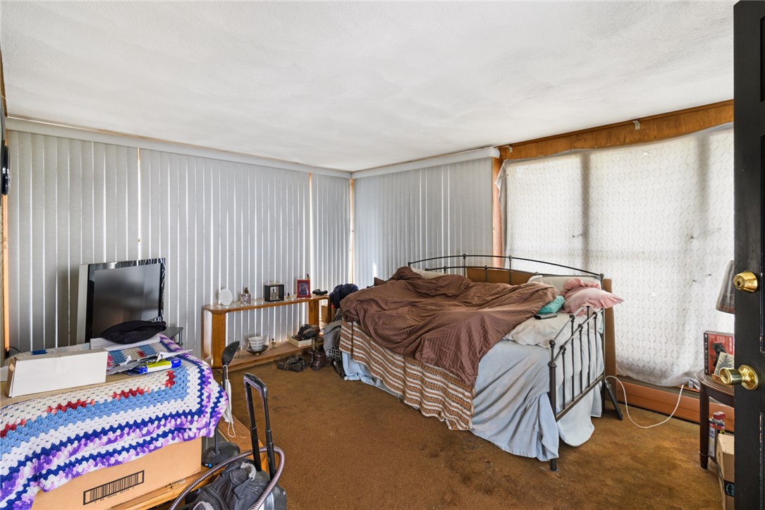 86 Brandon Road Cranston, RI 02910 - Photo 15 of 21