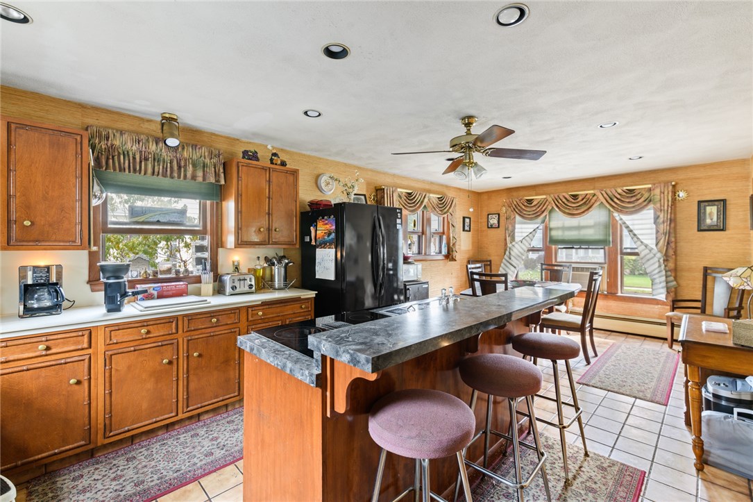 86 Brandon Road Cranston, RI 02910 - Photo 5 of 21