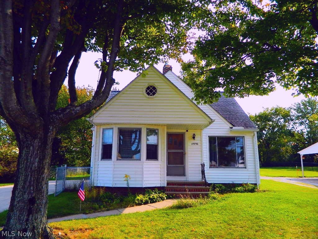 15996 Rockside Road Maple Heights, OH 44137 - Photo 2 of 34