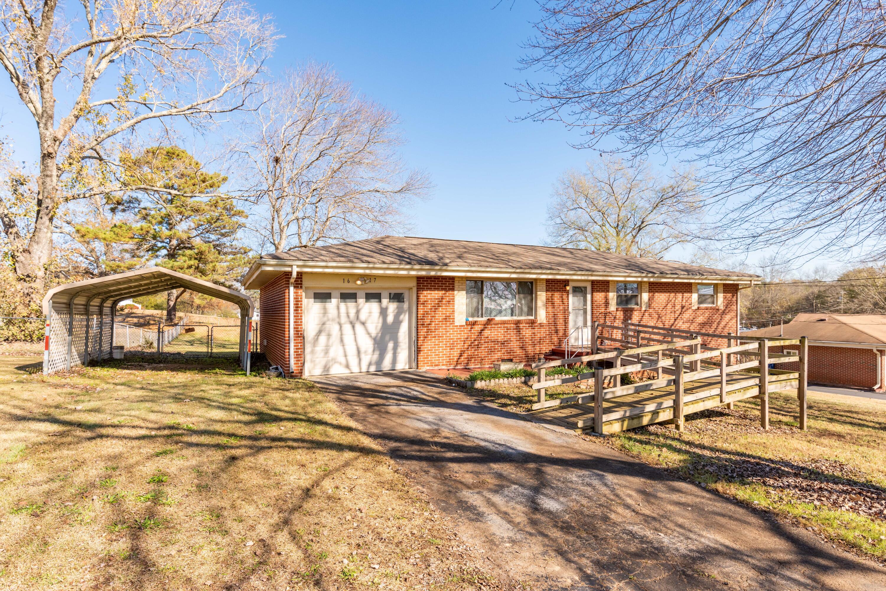 1617 Varner Road Hixson, TN 37343 - Photo 2 of 27 DSC_9879